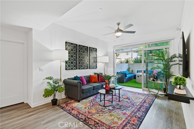 Detail Gallery Image 22 of 41 For 950 S Fairfax Ave #136,  Los Angeles,  CA 90048 - 2 Beds | 2 Baths