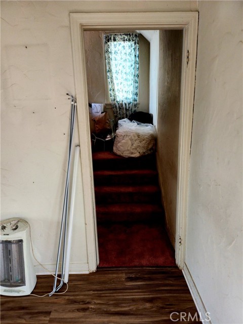 6812 South Van Ness photo 12
