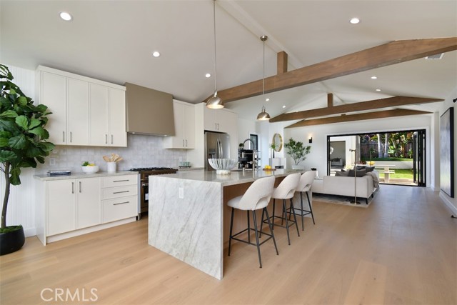 Detail Gallery Image 11 of 50 For 7907 Vicksburg, Los Angeles,  CA 90045 - 4 Beds | 3/1 Baths