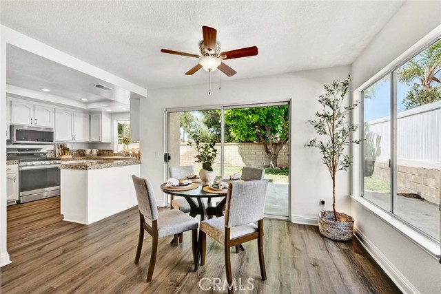 3031 Mountainside Drive, Corona CA: https://media.crmls.org/medias/d668e77e-20a6-49cb-be5d-dd4f7a455614.jpg
