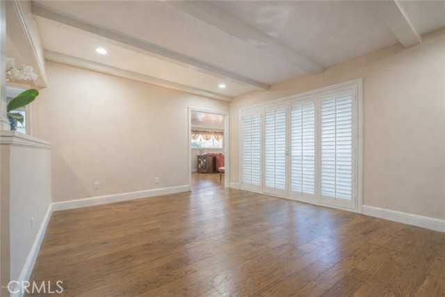 Detail Gallery Image 4 of 20 For 16264 Kalisher St, Granada Hills,  CA 91344 - 3 Beds | 2 Baths