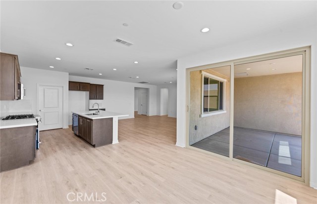 Detail Gallery Image 8 of 30 For 25183 Forest Hills Dr, Menifee,  CA 92585 - 2 Beds | 2 Baths