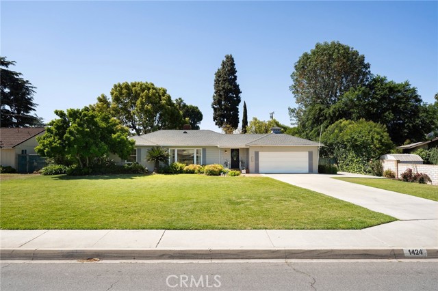 Detail Gallery Image 1 of 47 For 1424 E Vine Ave, West Covina,  CA 91791 - 4 Beds | 2/1 Baths