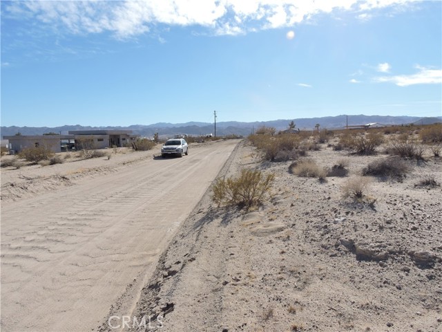 Detail Gallery Image 4 of 15 For 0 Stonehill Ave, Joshua Tree,  CA 92252 - – Beds | – Baths