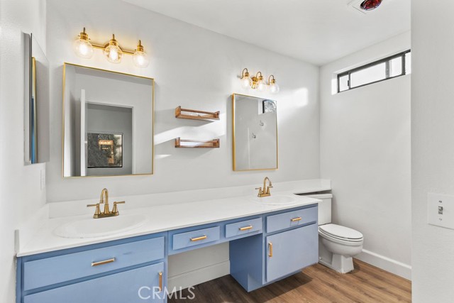 Detail Gallery Image 10 of 13 For 25761 Le Parc, Lake Forest,  CA 92630 - 2 Beds | 1/1 Baths