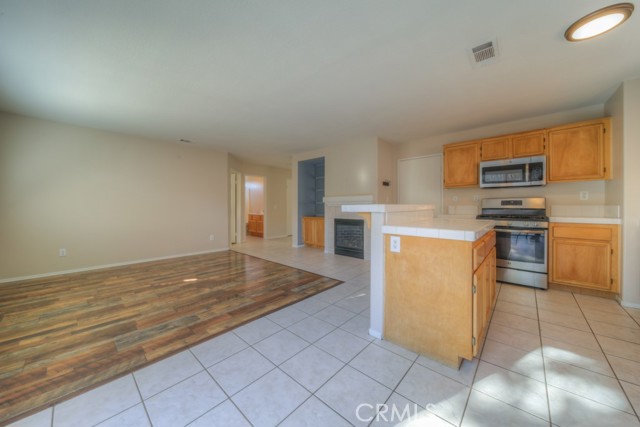 Detail Gallery Image 8 of 45 For 26773 Merced, Menifee,  CA 92584 - 4 Beds | 2/1 Baths