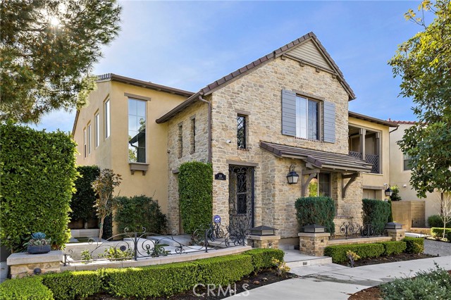 Front Image Thumbnail for CROC26034405