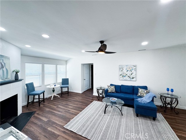 Detail Gallery Image 8 of 33 For 2817 Easy Ave, Long Beach,  CA 90810 - 3 Beds | 2 Baths