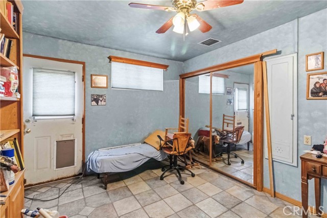 Detail Gallery Image 22 of 53 For 10457 Variel Ave, Chatsworth,  CA 91311 - 6 Beds | 5 Baths