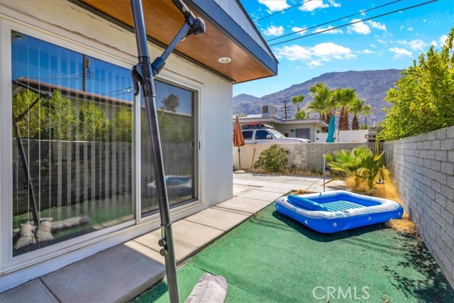 595 S Calle Santa Rosa, Palm Springs CA: https://media.crmls.org/medias/d66f0e08-6d3c-4dfd-b01d-b4ab05be8110.jpg
