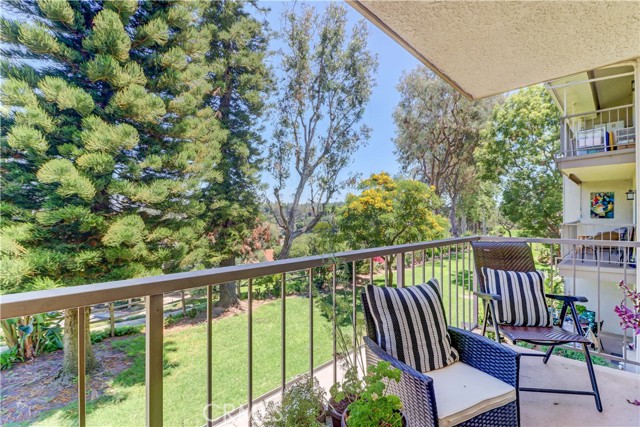 Detail Gallery Image 19 of 36 For 3365 Punta Alta 2f,  Laguna Woods,  CA 92637 - 1 Beds | 1/1 Baths