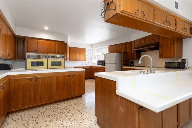 Detail Gallery Image 8 of 46 For 4955 Southridge Ave, View Park,  CA 90043 - 4 Beds | 4/1 Baths