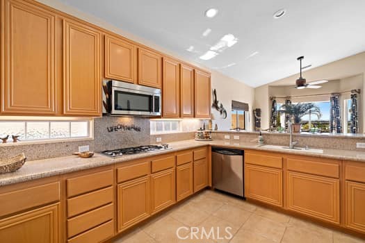 Detail Gallery Image 14 of 38 For 2710 Colorado River, Blythe,  CA 92225 - 3 Beds | 2 Baths