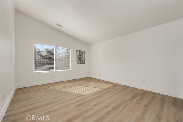 Detail Gallery Image 23 of 27 For 4906 Shadow Stone Dr, Bakersfield,  CA 93313 - 4 Beds | 2 Baths