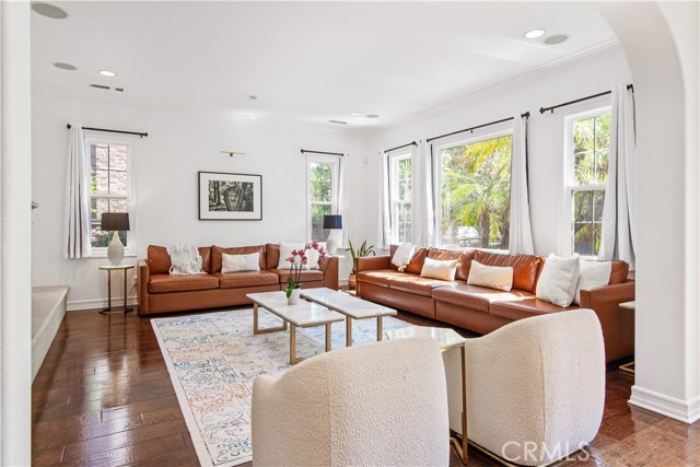 Detail Gallery Image 14 of 40 For 8005 Bell Crest Dr, Los Angeles,  CA 90045 - 6 Beds | 4 Baths