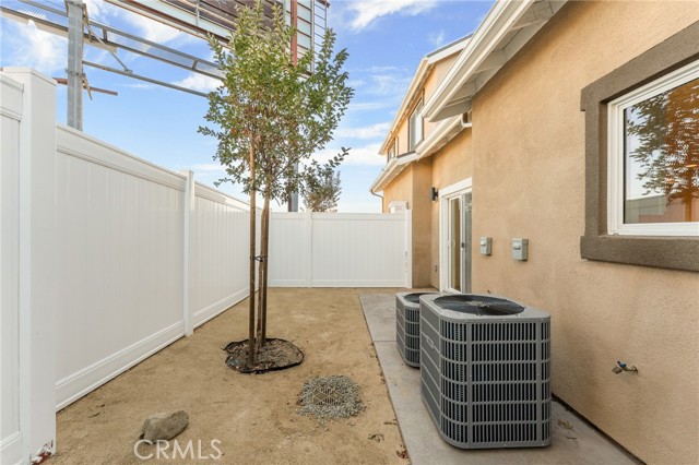 Detail Gallery Image 34 of 34 For 902 W Hert St, Colton,  CA 92324 - 4 Beds | 2/1 Baths