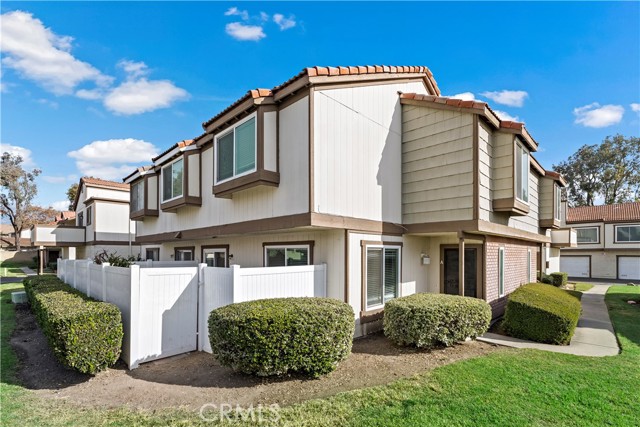 Detail Gallery Image 18 of 21 For 1213 S Palmetto Ave a,  Ontario,  CA 91762 - 3 Beds | 2/1 Baths