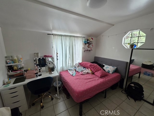 https://media.crmls.org/medias/d6703fe0-5bc2-4c41-8160-6abcc689b2a8.jpg?preset=X-Large