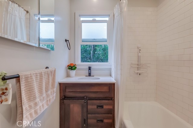 Detail Gallery Image 37 of 59 For 1402 N Oxford Ave, Pasadena,  CA 91104 - 2 Beds | 1 Baths