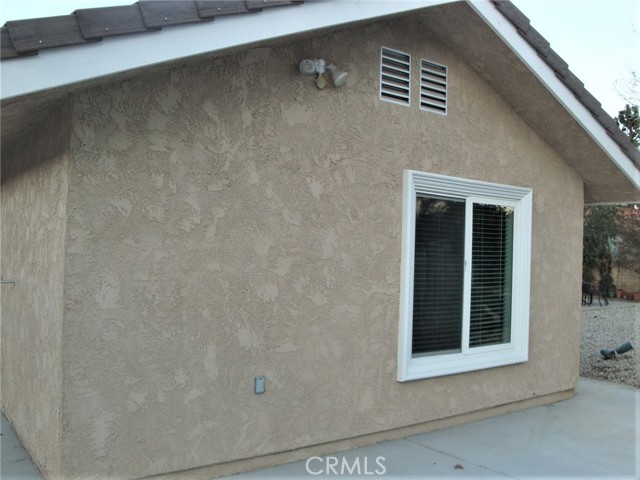 Detail Gallery Image 3 of 13 For 21626 Bermuda St, Chatsworth,  CA 91311 - 1 Beds | 1 Baths