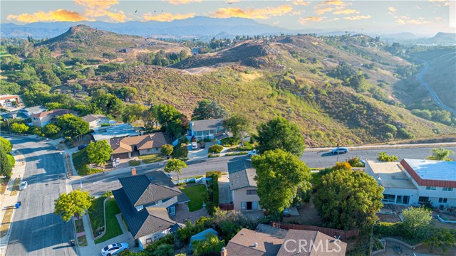 4296 Avenida Amelgado, Thousand Oaks CA: https://media.crmls.org/medias/d670bd5a-f30a-4228-a1f6-f3558e94a4a3.jpg