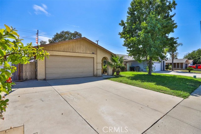 Detail Gallery Image 3 of 42 For 14830 Cliffrose Ct, Moreno Valley,  CA 92553 - 2 Beds | 2 Baths