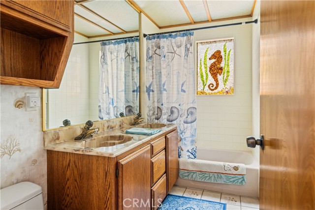 1207 Seal Way, Seal Beach CA: https://media.crmls.org/medias/d671994e-c946-4f28-8b3a-2db803828a61.jpg