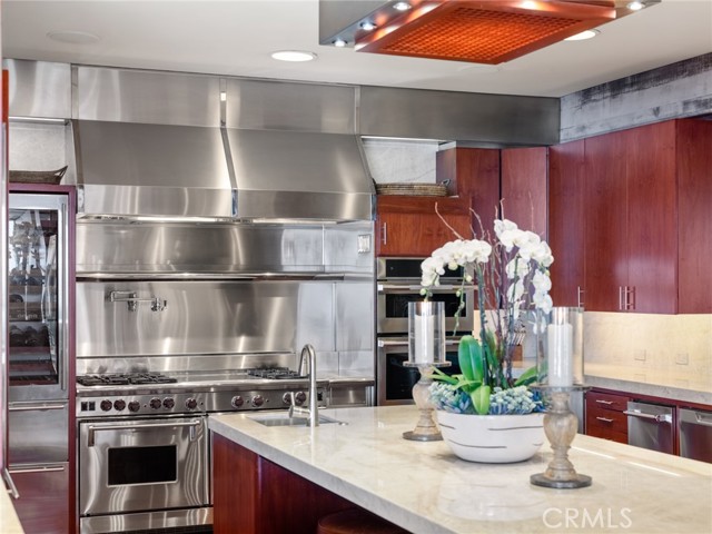 2597 S. Coast Highway, Laguna Beach CA: https://media.crmls.org/medias/d6721fd4-a221-4c72-b2c5-847a6002c04e.jpg