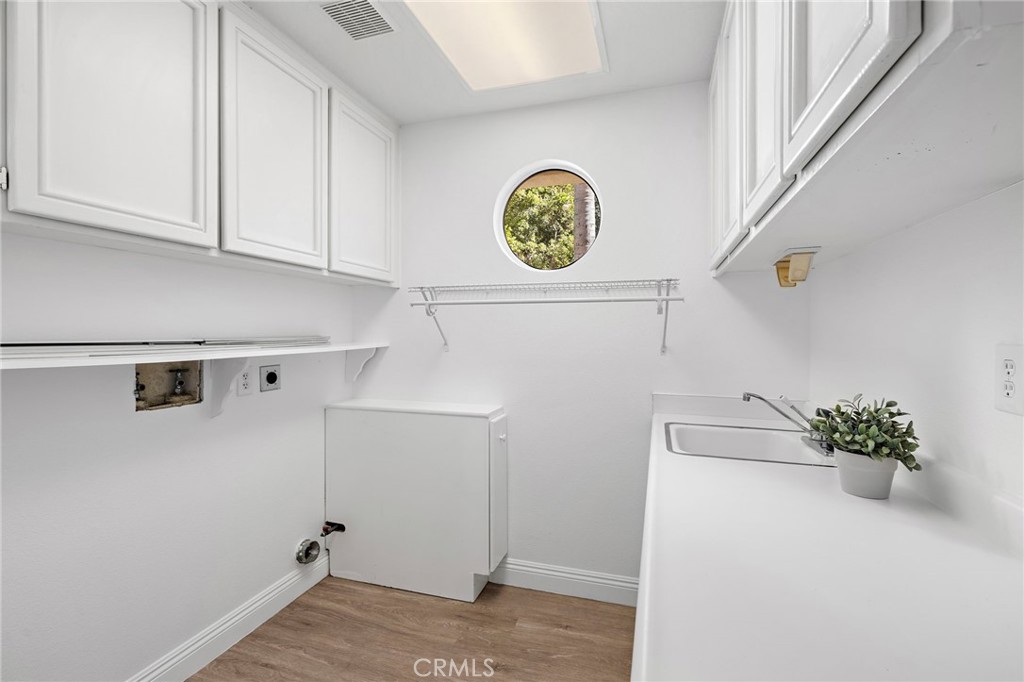 MLS #OC26150407 image #32