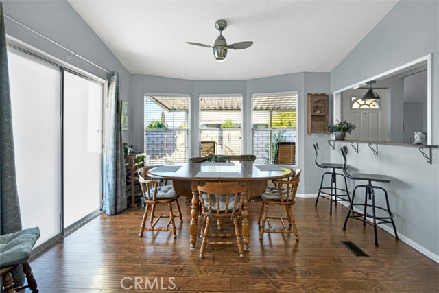 2952 2952 Peach Tree, Hemet CA: https://media.crmls.org/medias/d672f520-66df-478b-a133-e538bc56f174.jpg