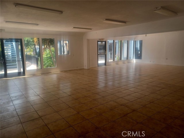 Suite 201 is on the left. Suite 202 is on the right.