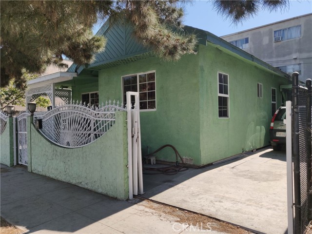 636 7th Street, Long Beach, California 90813, 3 Bedrooms Bedrooms, ,1 BathroomBathrooms,Single Family Residence,For Sale,7th,RS24035696