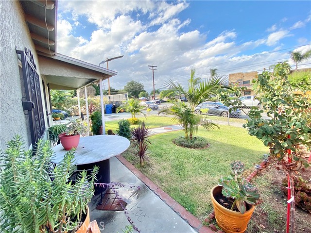 Detail Gallery Image 10 of 26 For 830 E Emporia St, Ontario,  CA 91761 - 3 Beds | 1 Baths