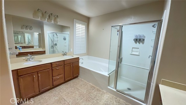29265 Fenwick Circle, Menifee CA: https://media.crmls.org/medias/d673b465-4f31-444d-8597-d102802d77ee.jpg