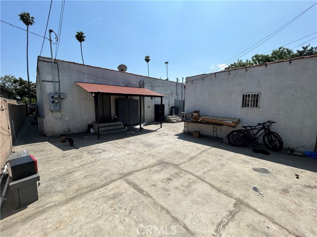 Detail Gallery Image 1 of 27 For 441 W 69th St, Los Angeles,  CA 90003 - – Beds | – Baths