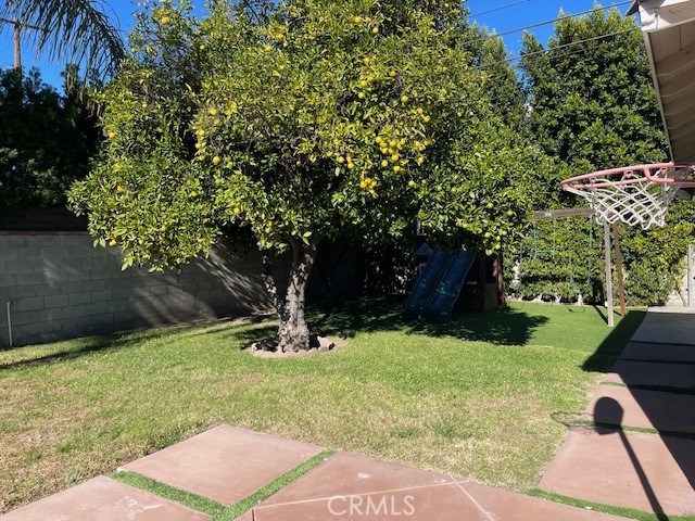 Detail Gallery Image 26 of 31 For 12619 Tiara St., Valley Village,  CA 91607 - 3 Beds | 1/1 Baths