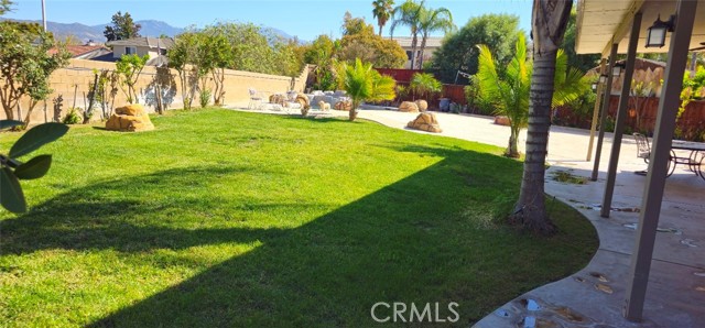 Detail Gallery Image 7 of 12 For 1940 Clemens Pl, San Jacinto,  CA 92583 - 5 Beds | 4 Baths