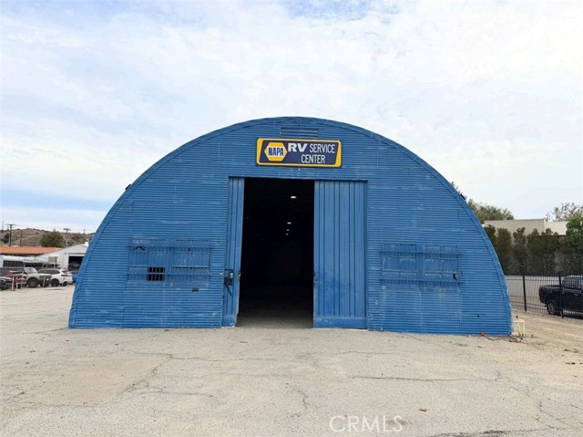  Commercial for Sale in Castaic, California
