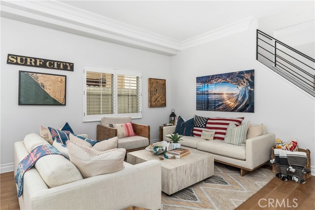 117 Alabama Street, Huntington Beach CA: https://media.crmls.org/medias/d675a2f3-209e-495f-af6d-fa316f3fc88a.jpg
