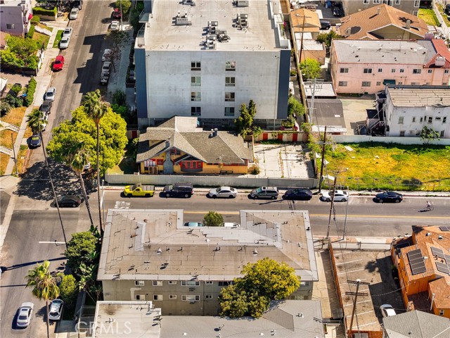 101 S. MARIPOSA AVE, Los Angeles CA: https://media.crmls.org/medias/d675c2a7-0b7f-4b79-b425-9889370605e0.jpg