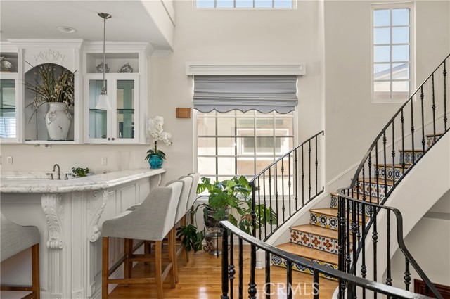6915 E Seaside, Long Beach CA: https://media.crmls.org/medias/d676158c-d720-46d6-a9b9-197b5f525ce5.jpg