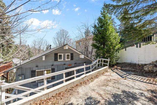 Detail Gallery Image 2 of 24 For 26305 Jacqueline Rd, Twin Peaks,  CA 92391 - 2 Beds | 2 Baths