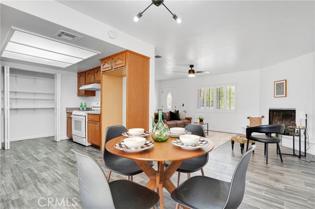 Detail Gallery Image 16 of 36 For 22331 Ramona Ave, Apple Valley,  CA 92307 - 3 Beds | 2 Baths