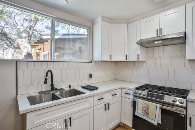 Detail Gallery Image 16 of 57 For 672 Talmadge, Big Bear Lake,  CA 92315 - 3 Beds | 2/1 Baths