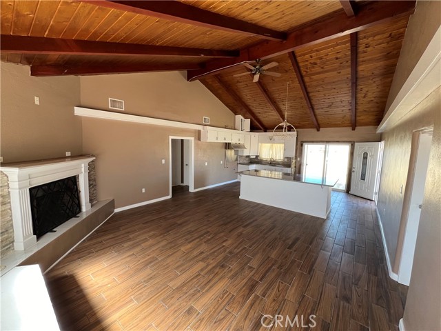 Detail Gallery Image 8 of 25 For 11012 Matilija Rd, Apple Valley,  CA 92308 - 4 Beds | 2 Baths