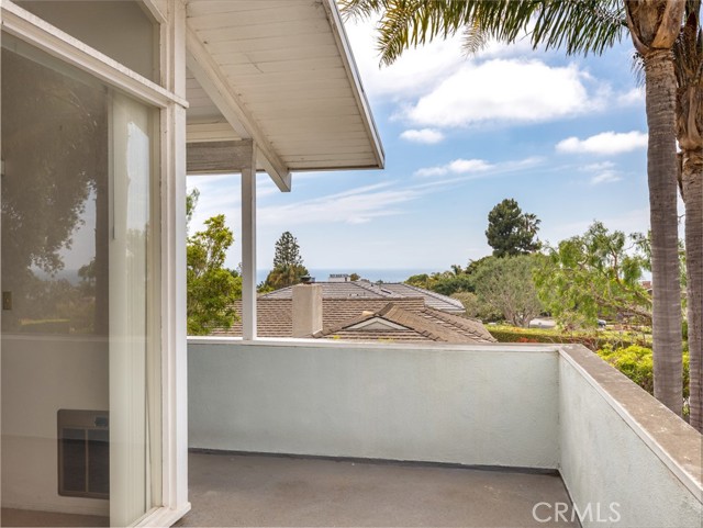 712 Yarmouth Road, Palos Verdes Estates, California 90274, 3 Bedrooms Bedrooms, ,2 BathroomsBathrooms,Residential,Sold,Yarmouth,SB21096002