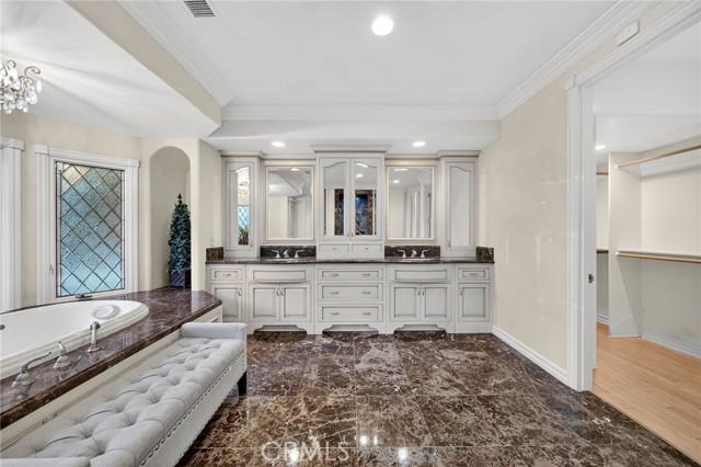 Detail Gallery Image 29 of 75 For 40833 Calle Bandido, Murrieta,  CA 92562 - 8 Beds | 7/2 Baths