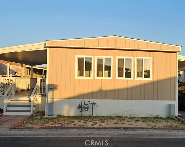 Front Image Thumbnail for CROC25236840