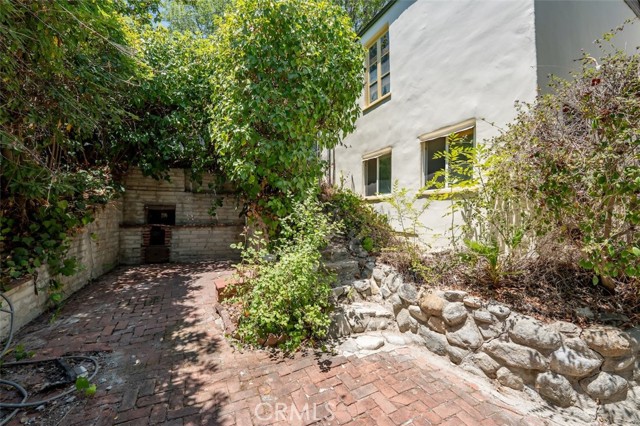 15113 Encanto Drive, Sherman Oaks CA: https://media.crmls.org/medias/d6798853-dbf7-474e-ac80-1e36bd67cc26.jpg