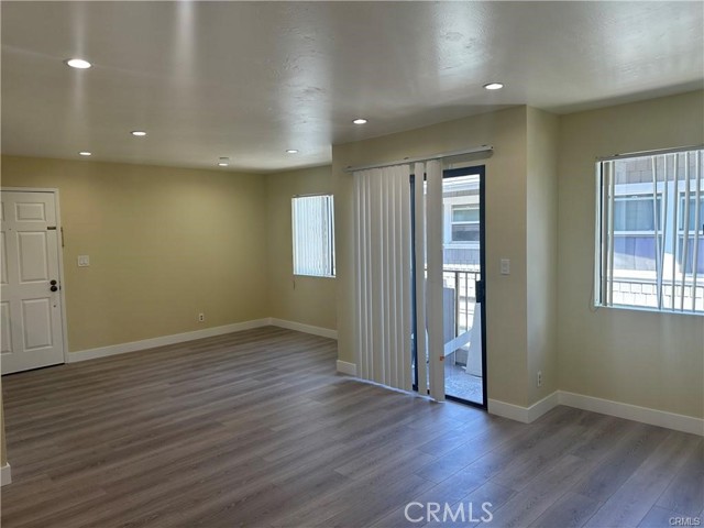 Detail Gallery Image 5 of 16 For 219 E Maple St #7,  Glendale,  CA 91205 - 2 Beds | 2 Baths